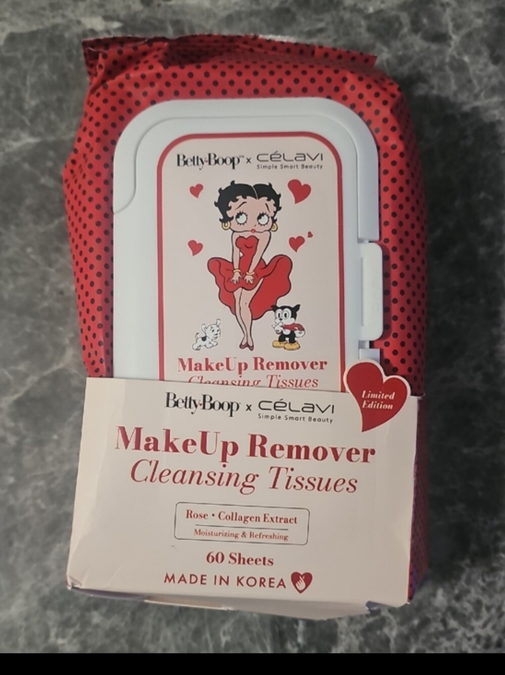 Betty Boop makeup remover tissue pack
